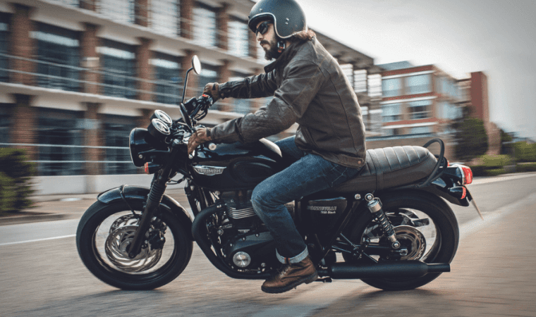 Bonneville T120 Black