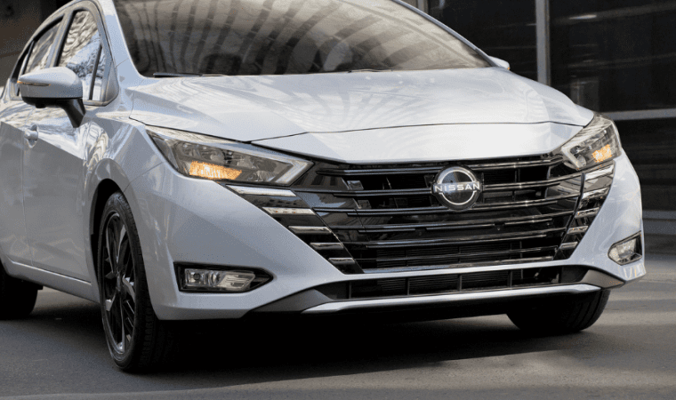 Nissan Versa