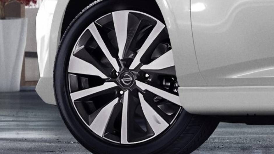 Nissan-Sentra
