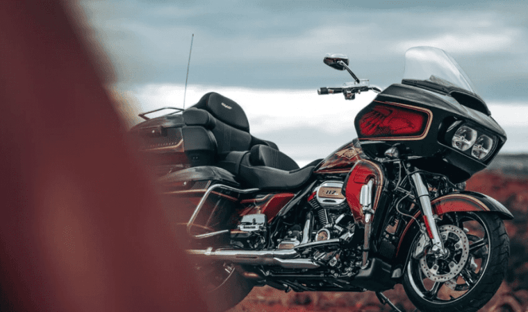 CVO™ Road Glide™ Limited Anniversary Edition 2023