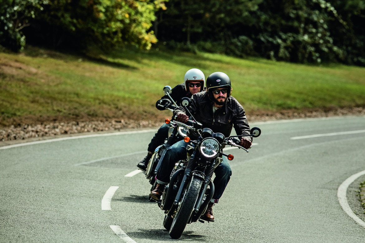 Bonneville T120 Black