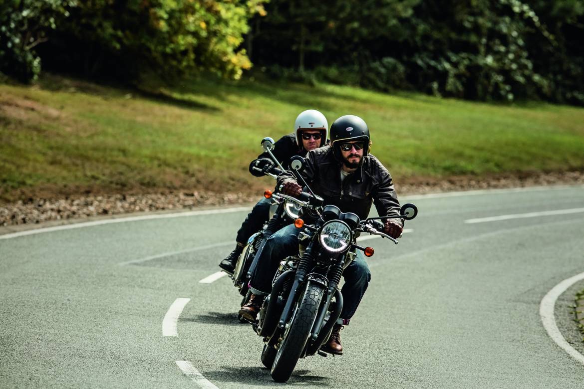 Bonneville T120 Black