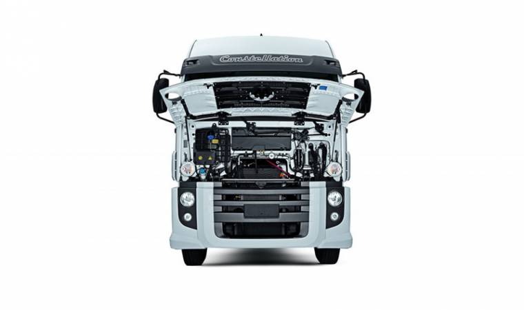 VW Constellation 26-390