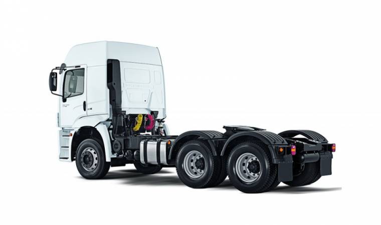 VW Constellation 26-390