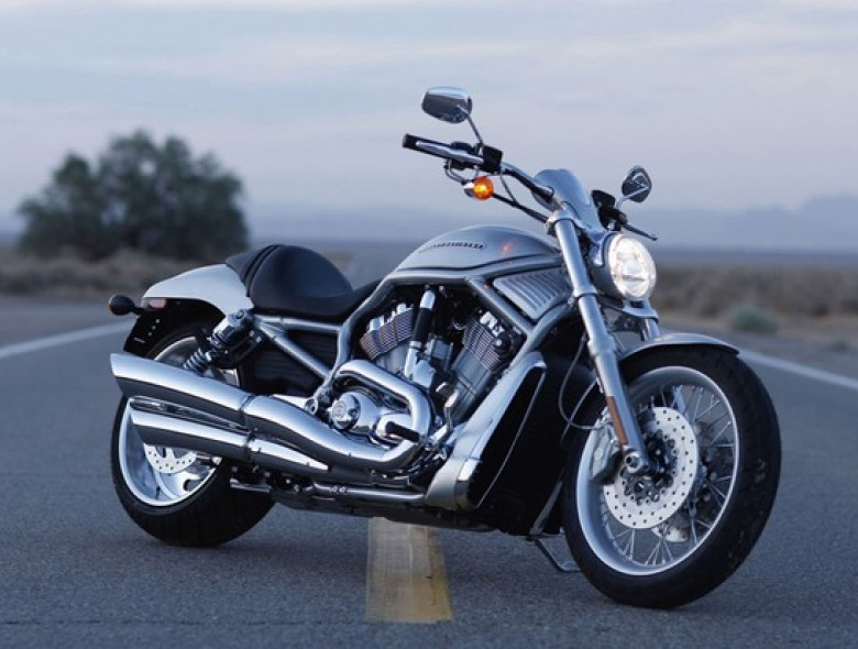 Ousada moto esportiva não será mais produzida.
