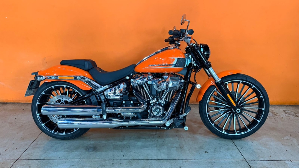 Harley Davidson Breakout
