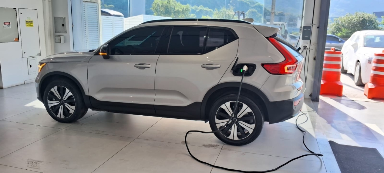 Xc40 P6 RECHARGE ELECTRIC PLUS AWD