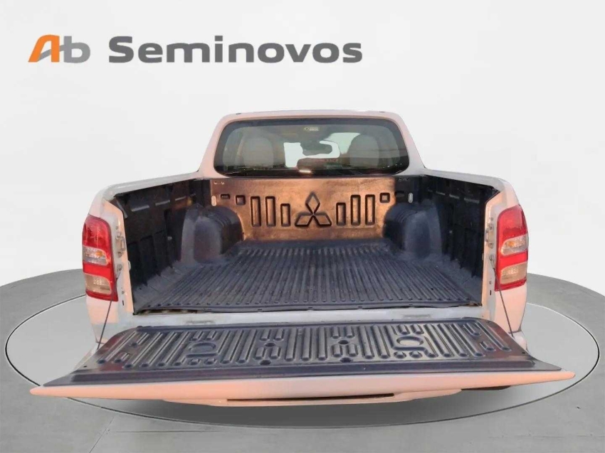 L200 Triton 2.4 16V TURBO DIESEL GL CD 4X4 MANUAL
