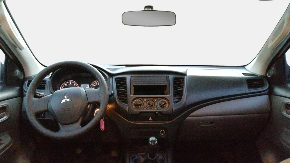 L200 Triton 2.4 16V TURBO DIESEL GL CD 4X4 MANUAL
