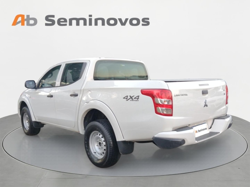 L200 Triton 2.4 16V TURBO DIESEL GL CD 4X4 MANUAL