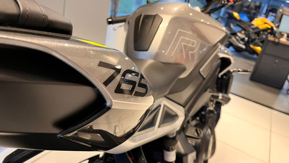 Street Triple TRIPLE