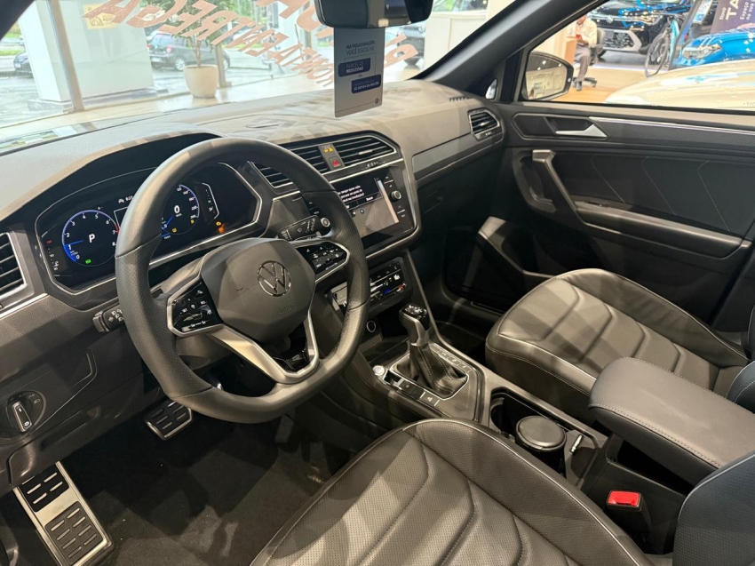 Tiguan 2.0 300 TSI GASOLINA ALLSPACE R-LINE AUTOMÁTICO