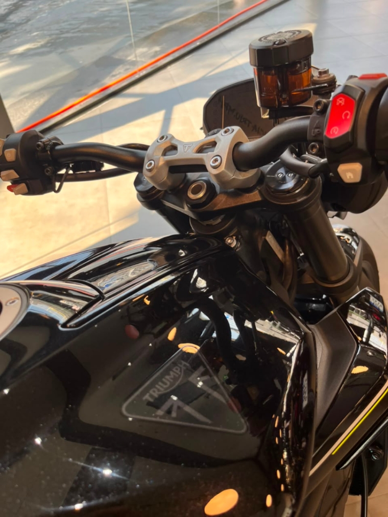 Triumph Street Triple