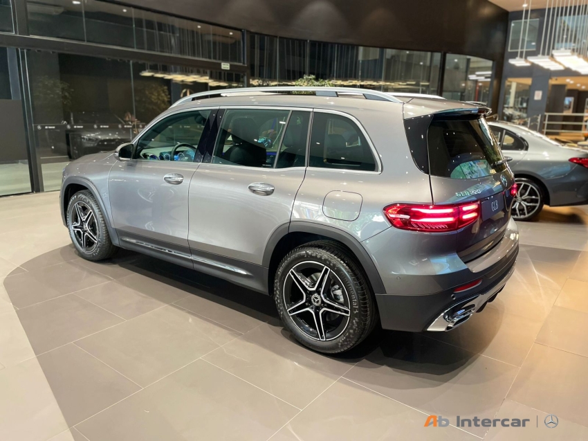 Glb 220 2.0 MHEV AMG LINE 4MATIC 8G-DCT