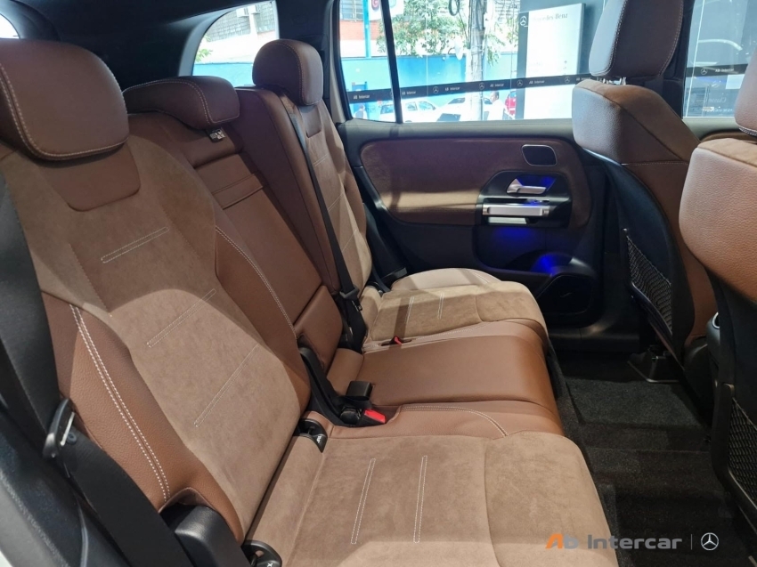 Glb 220 2.0 MHEV AMG LINE 4MATIC 8G-DCT