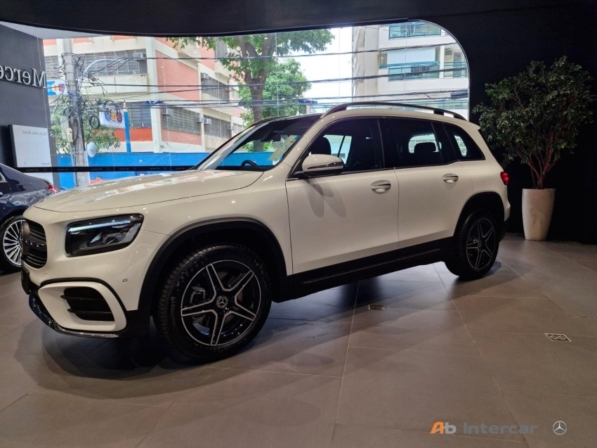 Glb 220 2.0 MHEV AMG LINE 4MATIC 8G-DCT