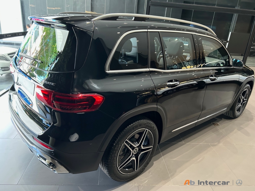 Glb 220 2.0 MHEV AMG LINE 4MATIC 8G-DCT