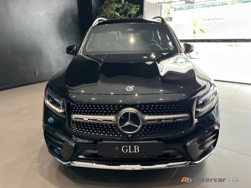Glb 220 2.0 MHEV AMG LINE 4MATIC 8G-DCT