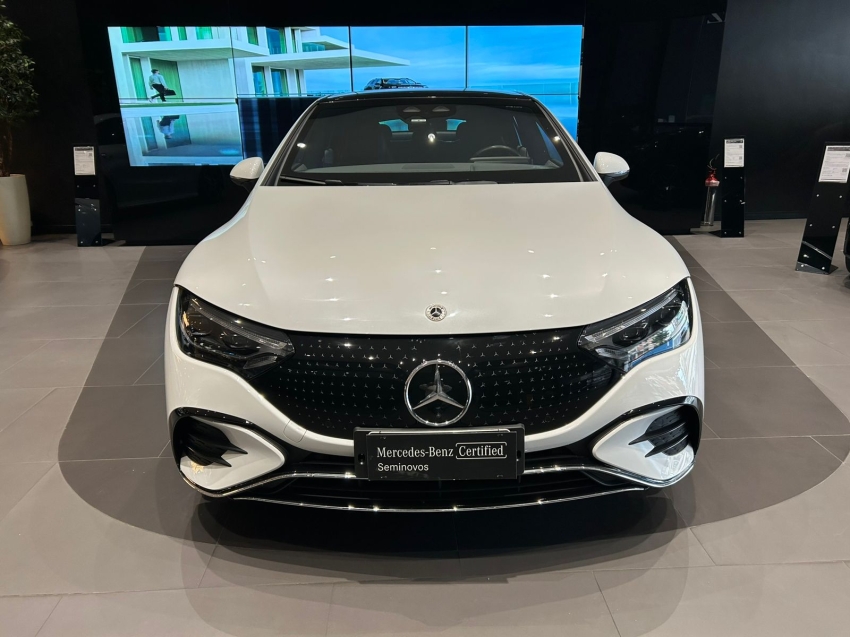 Eqe 300 89 KW ELÉTRICO AMG LINE
