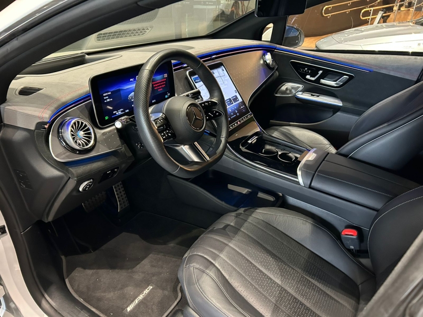 Eqe 300 89 KW ELÉTRICO AMG LINE
