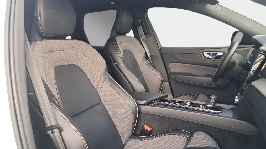 Xc60 2.0 T8 RECHARGE R-DESIGN AWD GEARTRONIC