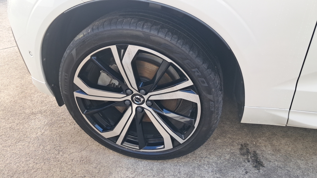 Xc60 2.0 T8 RECHARGE R-DESIGN AWD GEARTRONIC