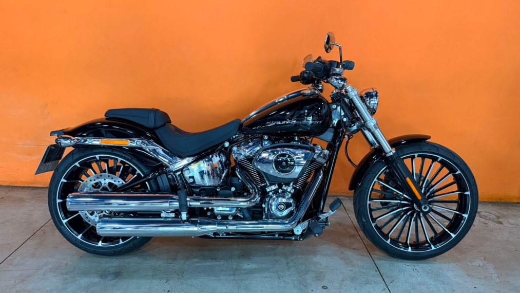 Harley Davidson Breakout