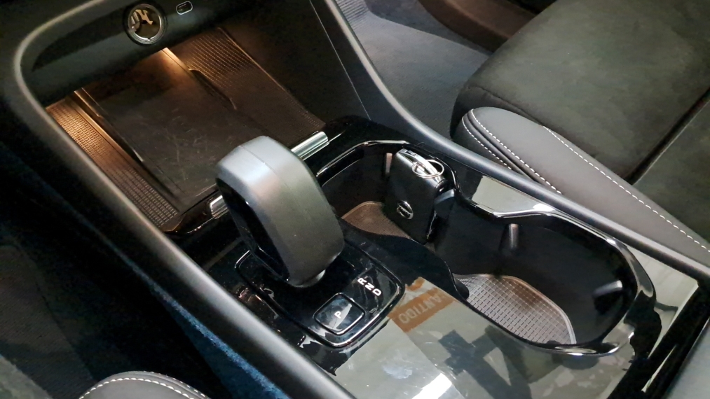 Xc40 P6 RECHARGE ELECTRIC PLUS