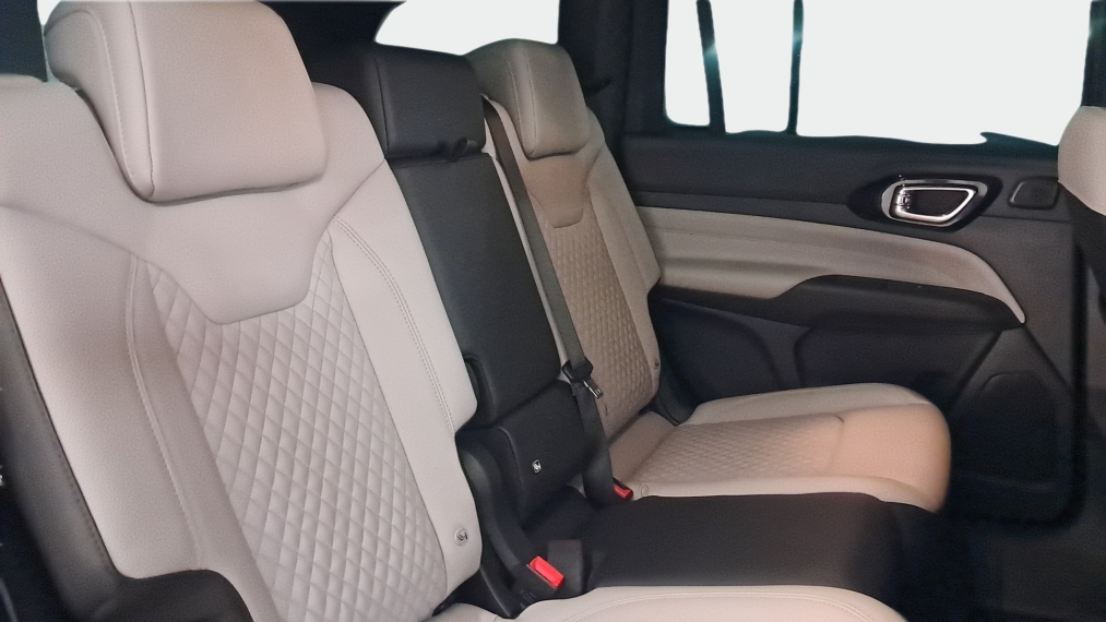 Commander 1.3 T270 TURBO FLEX OVERLAND AT6