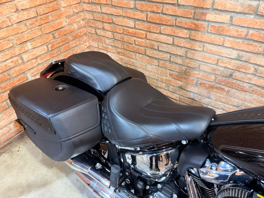 Heritage CLASSIC 114