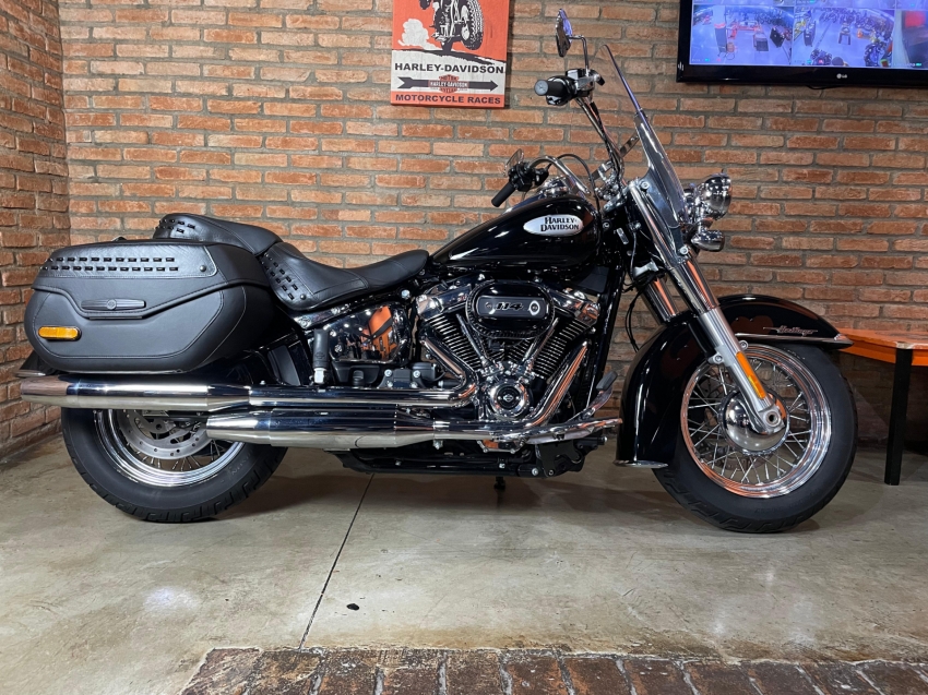 Heritage CLASSIC 114