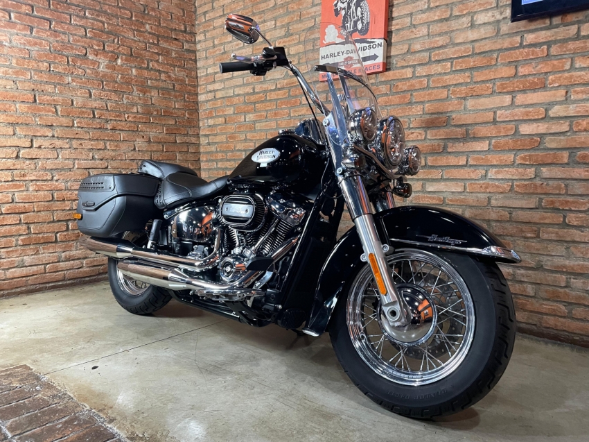Heritage CLASSIC 114
