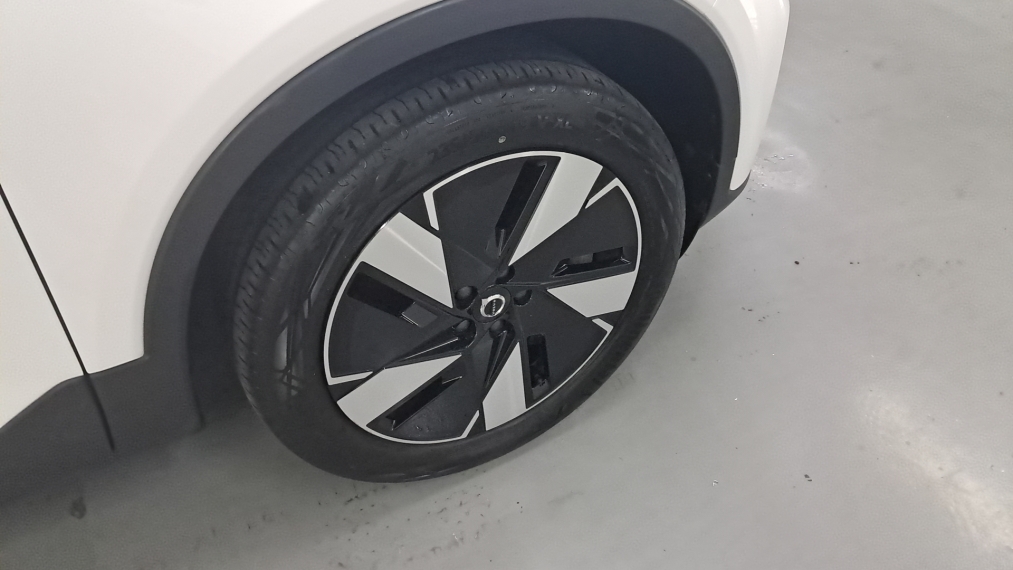 C40 P6 RECHARGE ELECTRIC PLUS