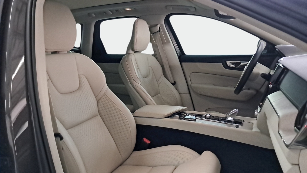 Xc60 2.0 T8 RECHARGE ULTIMATE AWD GEARTRONIC