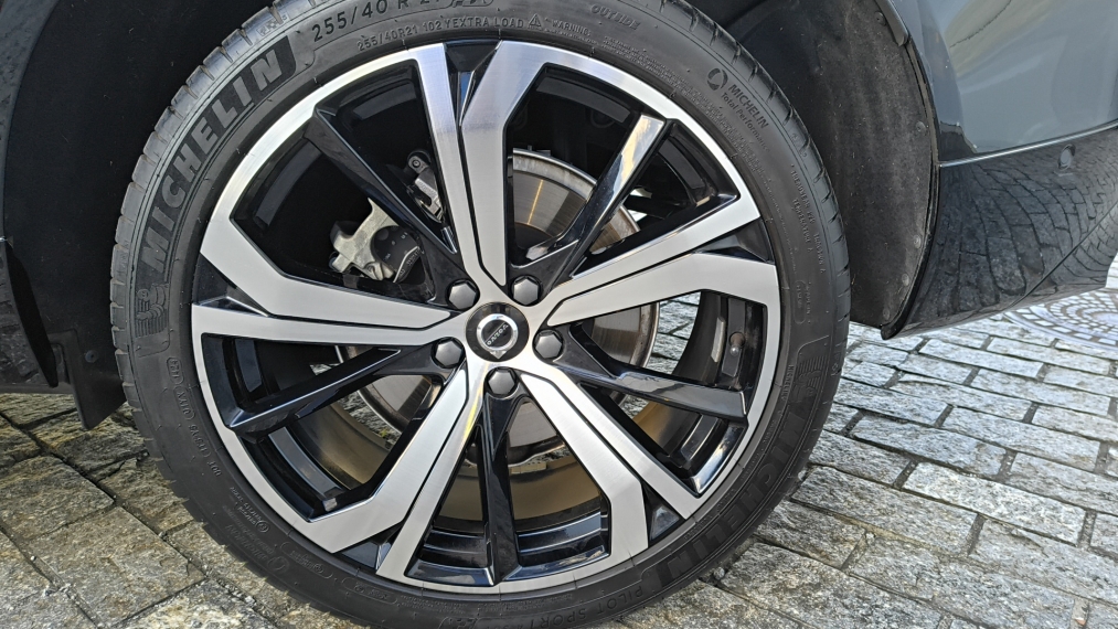 Xc60 2.0 T8 RECHARGE ULTIMATE DARK AWD GEARTRONIC