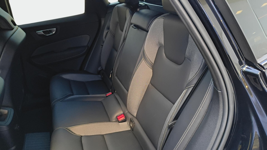 Xc60 2.0 T8 RECHARGE ULTIMATE DARK AWD GEARTRONIC