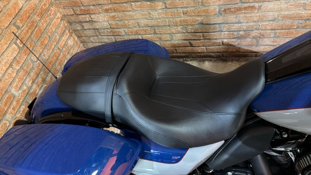 Street Glide GLIDE SPECIAL