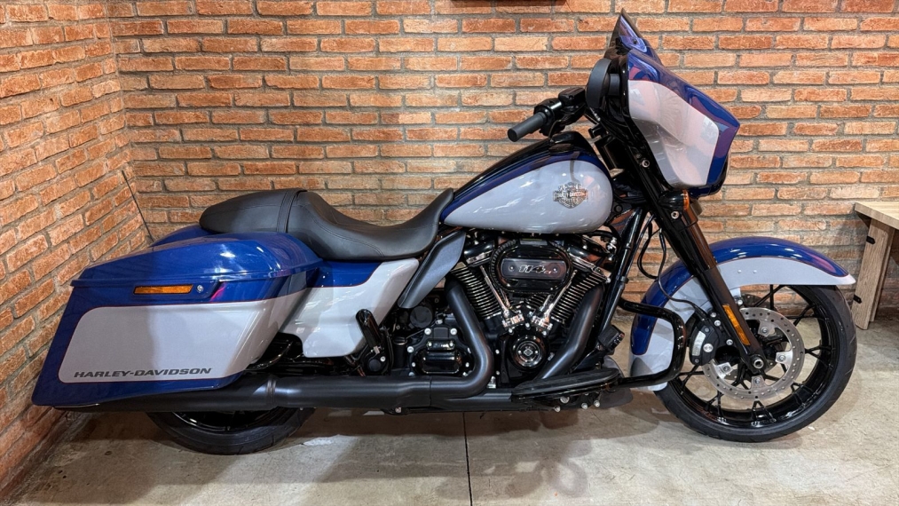 Street Glide GLIDE SPECIAL