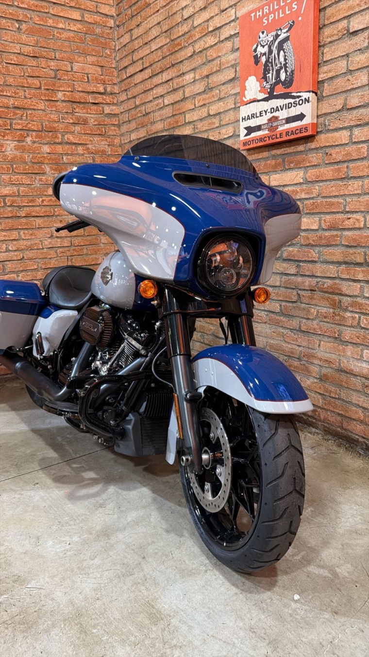 Street Glide GLIDE SPECIAL