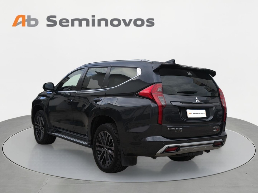 Pajero Sport 2.4 16V MIVEC TURBO DIESEL LEGEND AWD AUTOMÁTICO