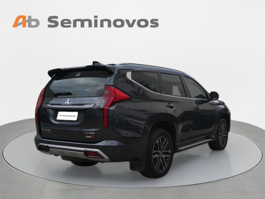 Pajero Sport 2.4 16V MIVEC TURBO DIESEL LEGEND AWD AUTOMÁTICO