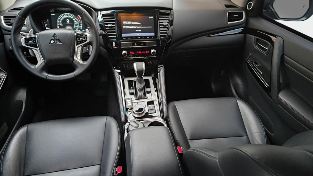 Pajero Sport 2.4 16V MIVEC TURBO DIESEL LEGEND AWD AUTOMÁTICO