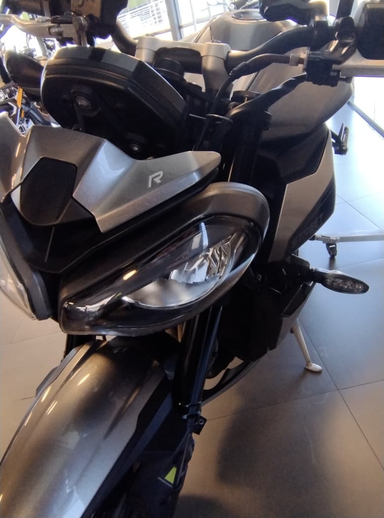 Street Triple TRIPLE