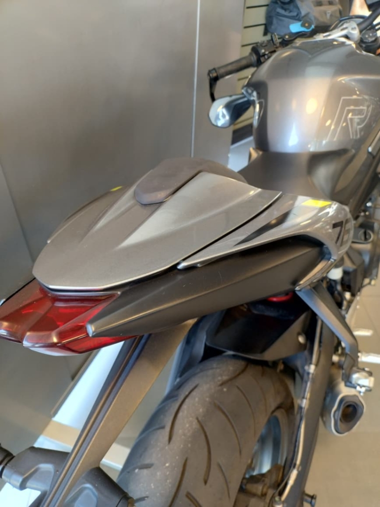 Street Triple TRIPLE