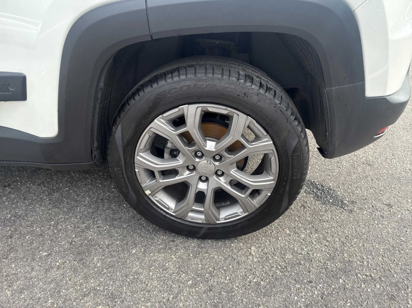 Renegade 1.3 T270 TURBO FLEX LONGITUDE AT6