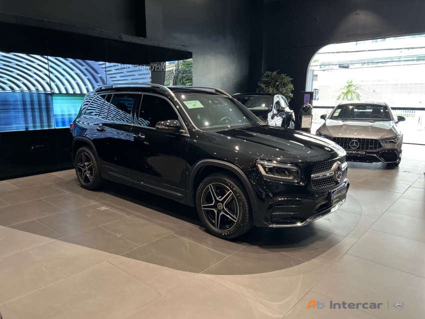 Glb 220 2.0 MHEV AMG LINE 4MATIC 8G-DCT