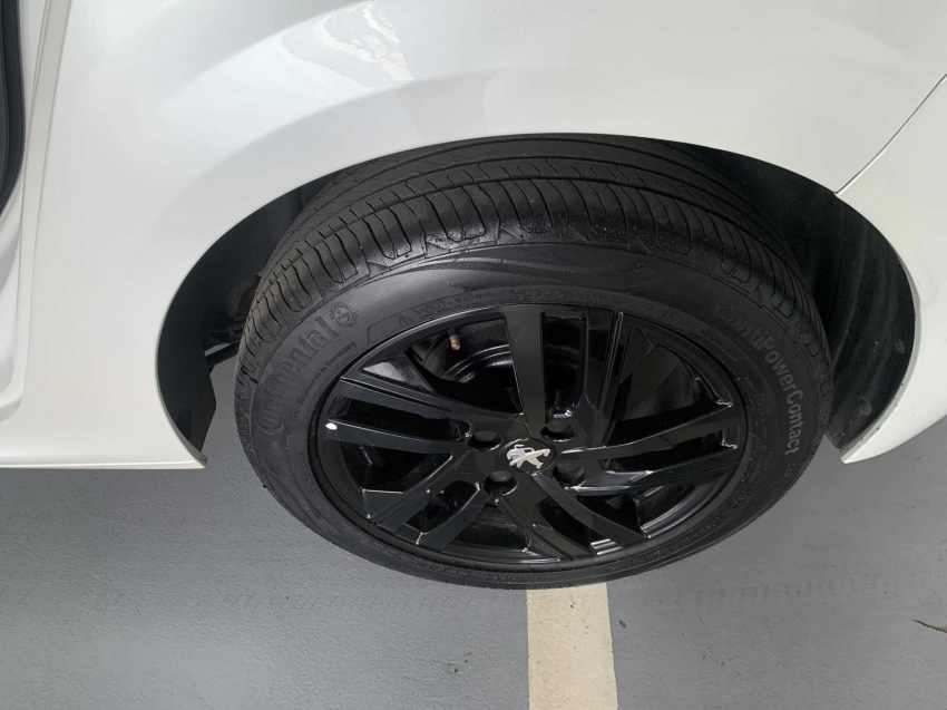 208 1.0 FIREFLY FLEX STYLE MANUAL