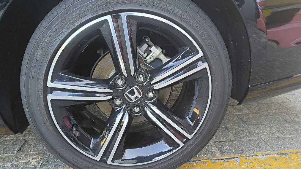 Accord 2.0 e:HEV ADVANCED E-CVT