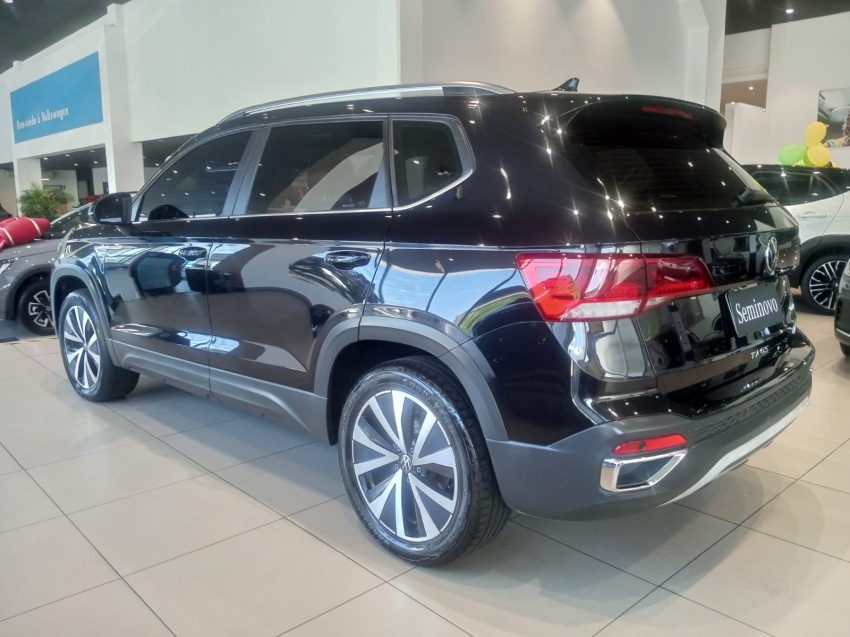 Volkswagen Taos