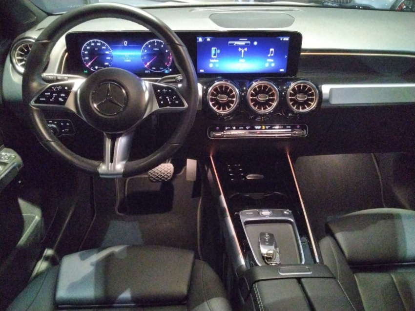 Mercedes-Benz Glb 220